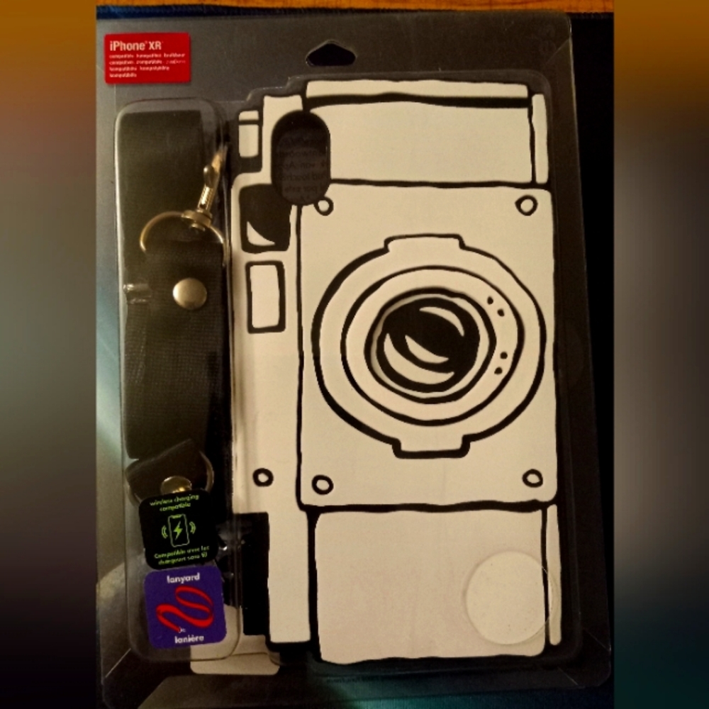 Iphone xr case with carrying lanyard